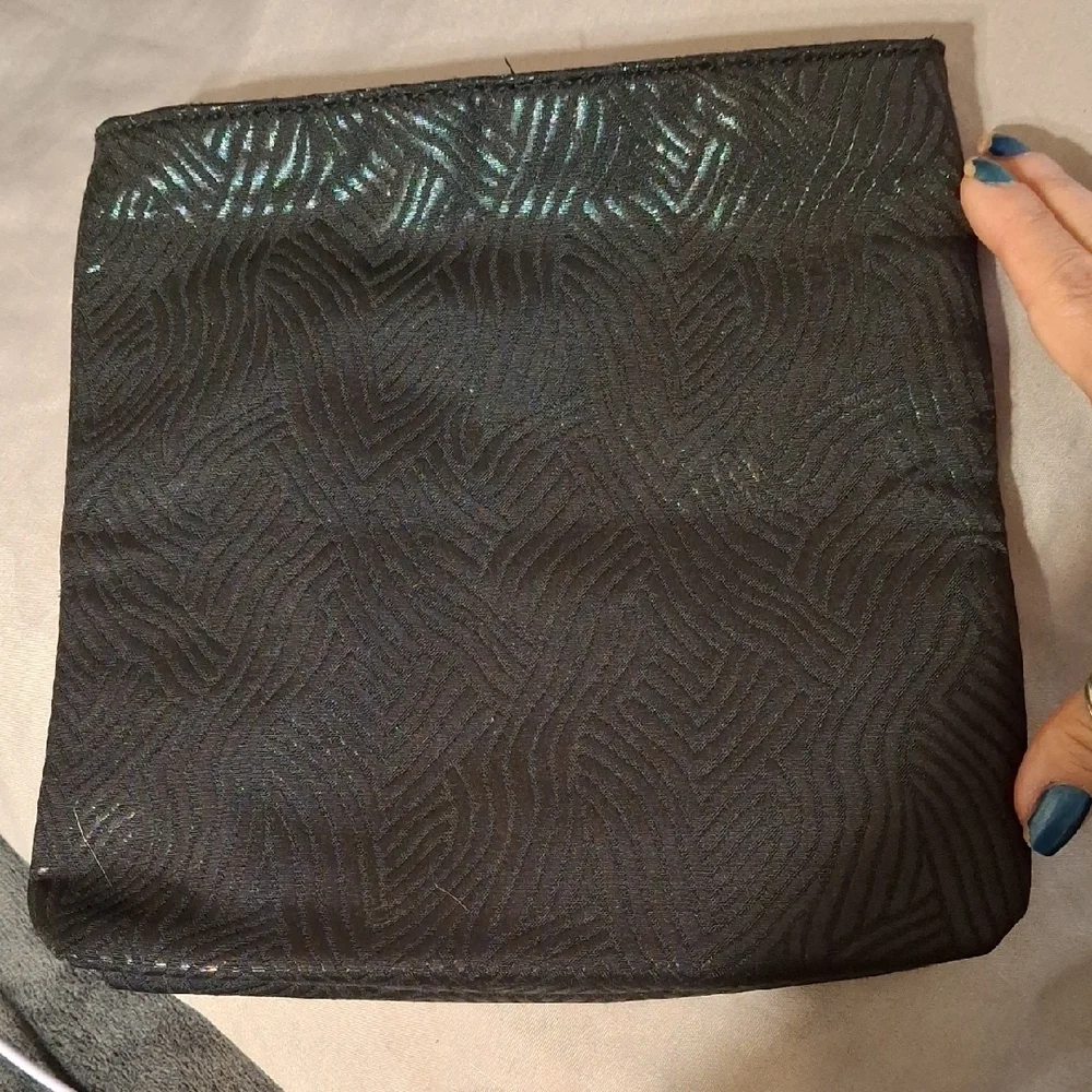 Estee Lauder Black Textured Clutch Cosmetics Makeup Pouch NWOT